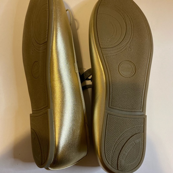 Wonder nation gold flats - Picture 6 of 6